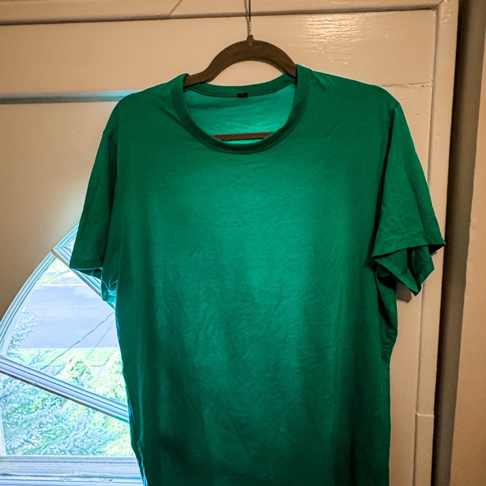 Lululemon men’s Zeroed-In short sleeve shirt in green